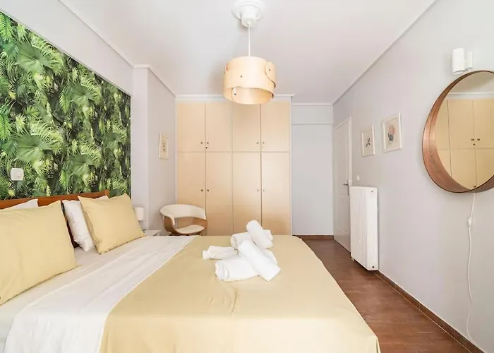 Modern Apartmen, Piraeus Near Microlimano, Kastela