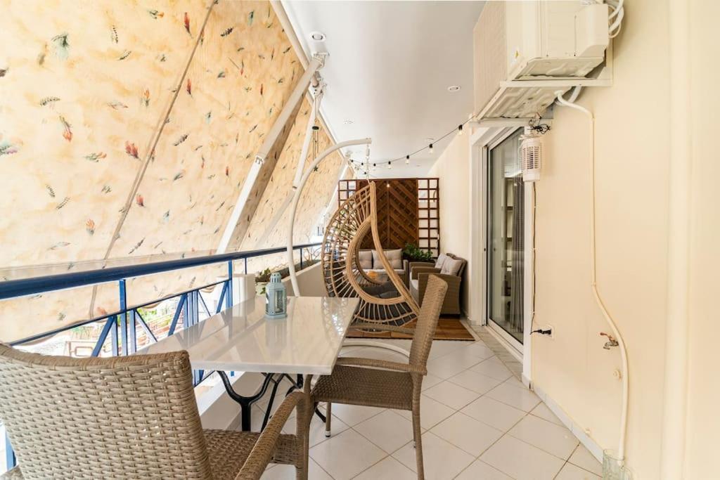 Modern Apartmen, Near Microlimano, Kastela Apartment *